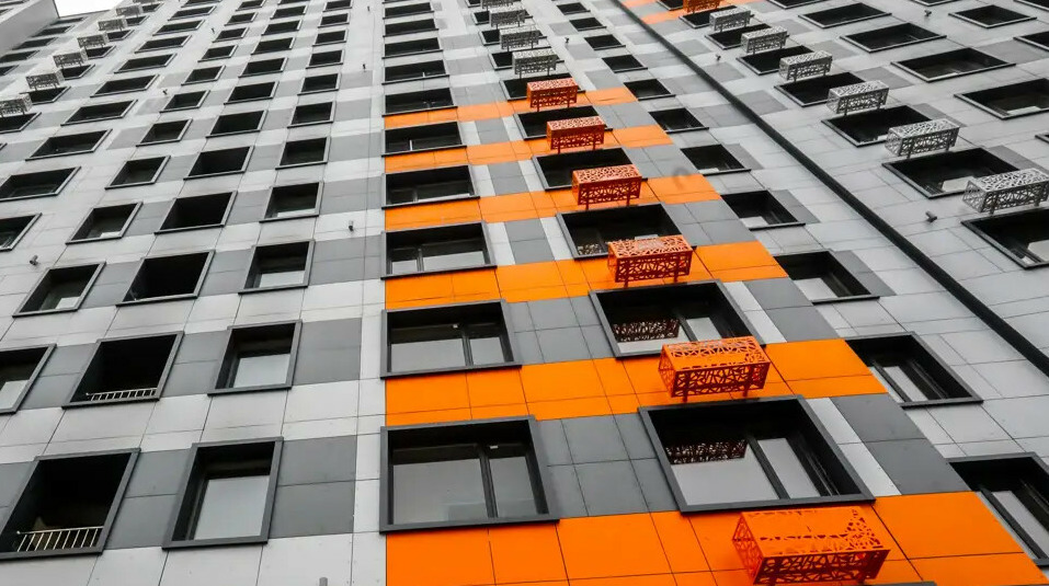 Әдемі МИЛФ әйелдер