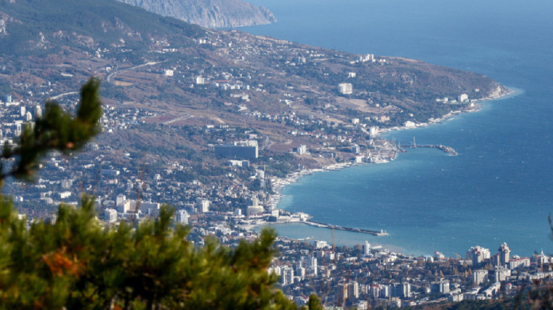 Қырымда алғаш рет украин кәсіпкерлерінің жылжымайтын мүлкі сатылды