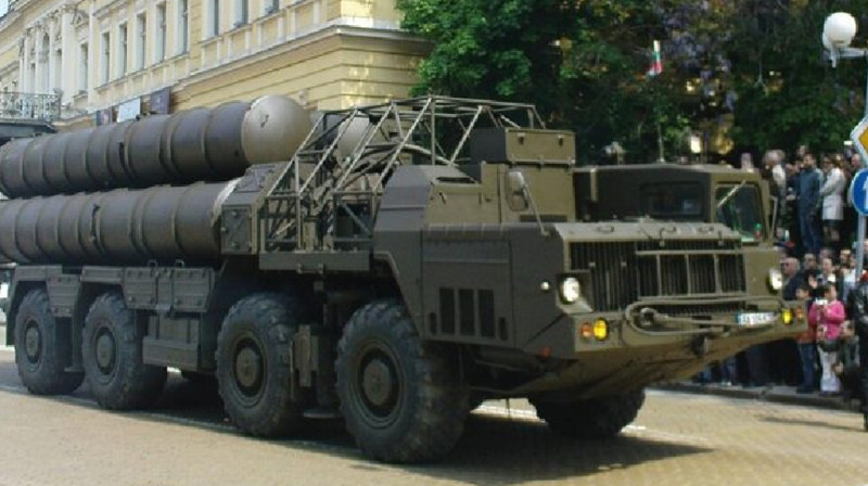 Болгария С-300-ге арналған ақауы бар зымырандарды Украинаға тегін береді