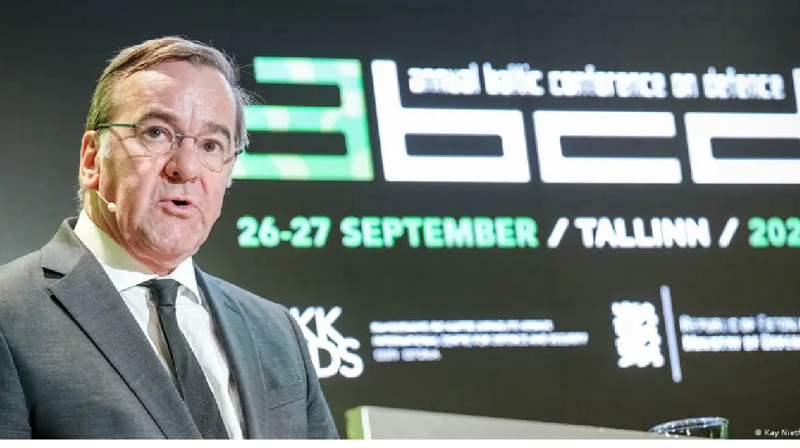 Германияның қорғаныс министрі Балтық елдері мен Украинаны ресейлік қауіптен қорғауға уәде берді