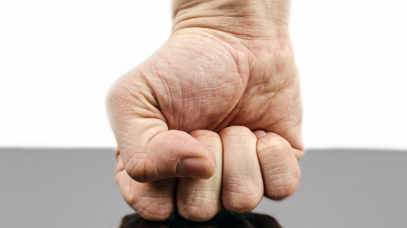 Павлодарда колледж студентін ұрған педагог қызметінен босатылды