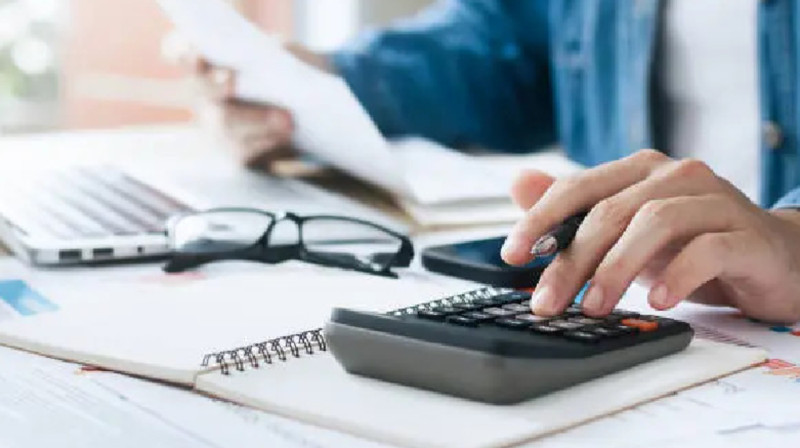 Жұмыссыз жүрген адам біреудің атынан онлайн несиелер рәсімдеген