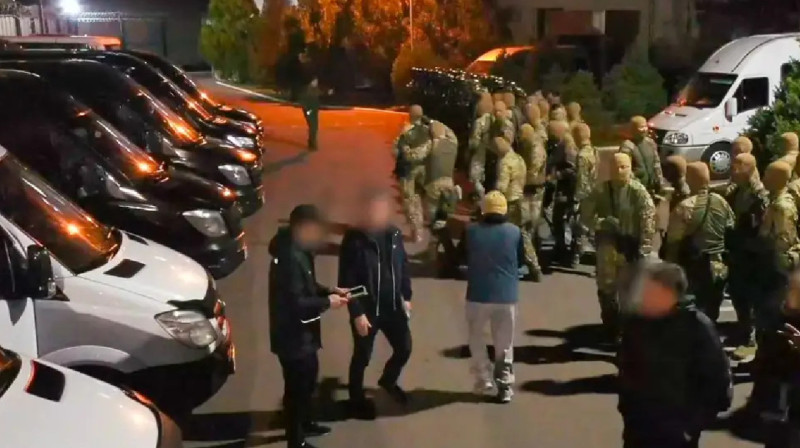 Арнайы операция: Қылмыстық топтың 33 мүшесі қолға түсті