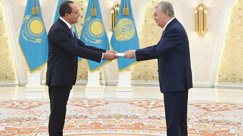 Президент бірқатар мемлекеттің елшілерінен сенім грамоталарын қабылдады