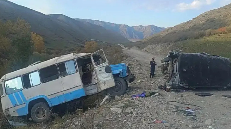 Қайыңды-Саты жолында көлік апатынан 34 адам зардап шекті