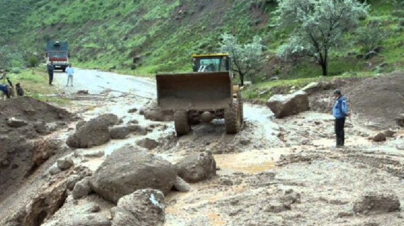 Душанбеде жүргізушілерге уақытша баспаналар пайда болады