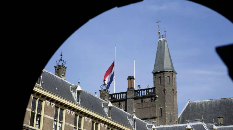 Нидерланды Украинаға көмекке тағы 102 миллион еуро бөледі