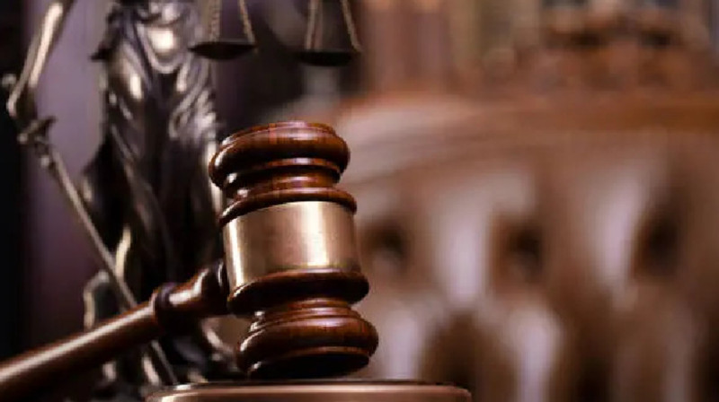 Үш жыл ұлы мен қызын зорлаған еркек өмір бойына сотталды