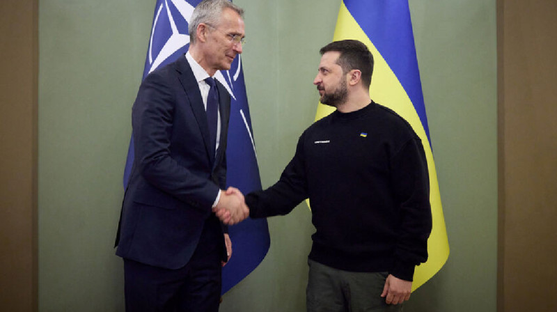 НАТО Бас хатшысы Зеленскийге уәде берді