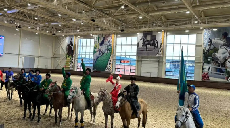 Қандастар ұлттық спорт ойындарын тамашалады