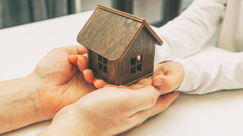 Елімізде бала асырап алумен кәсіби айналысатын отбасылар болады