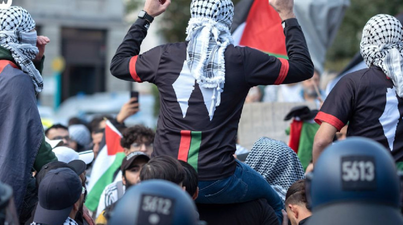 Германияда Израиль мен Палестина жерлерін қолдаған шерулер өтті