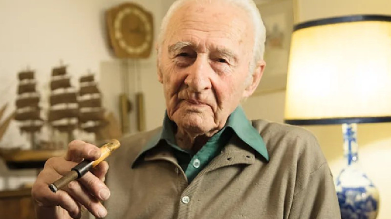 Аты аңызға айналған U96 сүңгуір қайығының соңғы экипаж мүшесі қайтыс болды