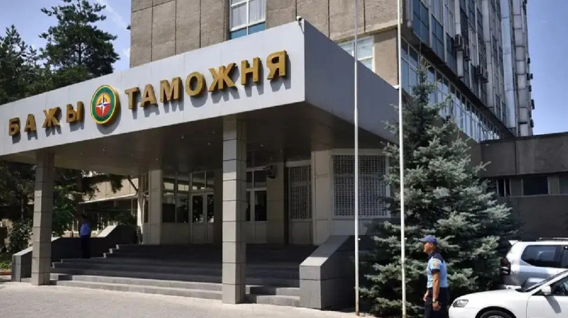 Қырғызстанда Қамшы Көлбаевпен жақын байланыста болғандар жұмыстан шығарылды