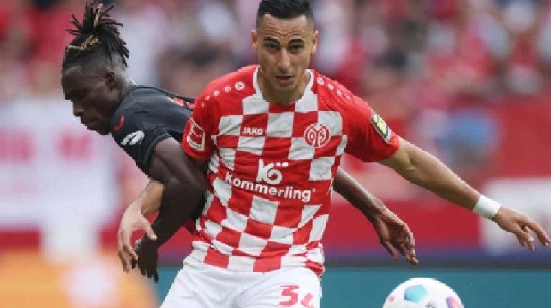 Неміс клубы Палестинаға қолдау көрсеткен футболшыны ойыннан шеттетті