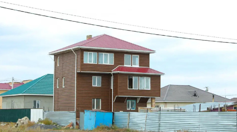 Коттедж саламыз деп бюджет қаржысын жымқырған