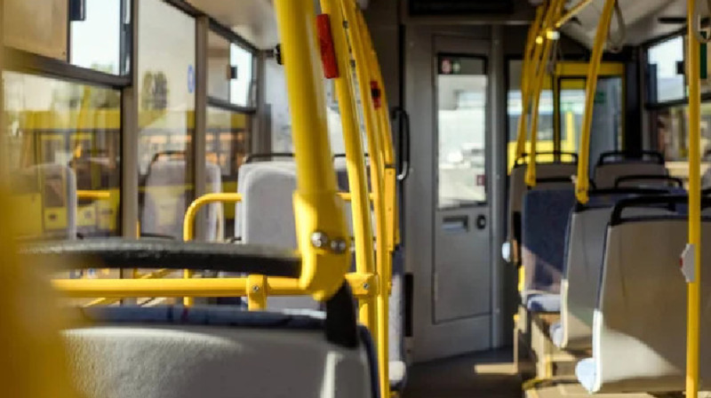 Психдиспансерде есепте тұрған адам автобус жүргізіп келген