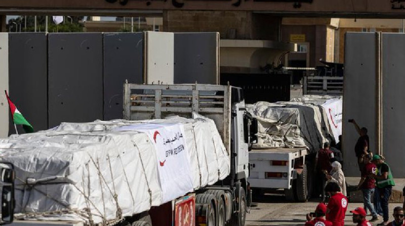 БҰҰ: Газа секторына гуманитарлық жүк тиелген 33 жүк көлігі келді