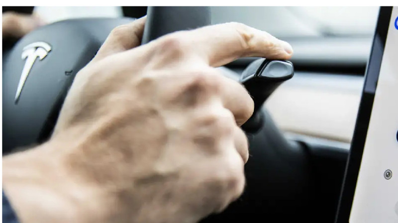 Tesla автопилот кесірінен өлімге әкелген апаттың алғашқы сотында жеңіп шықты