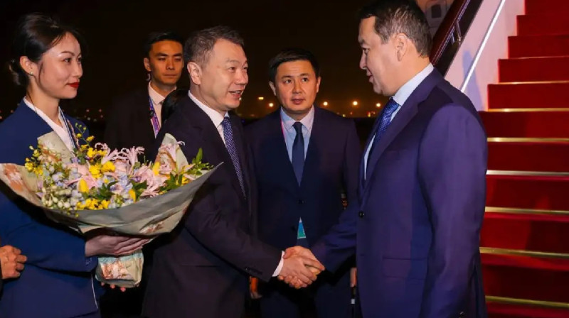 Үкімет басшысы жұмыс сапарымен Қытай Халық Республикасына барды