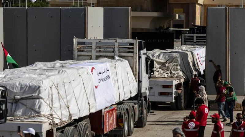 Газа секторына күн сайын гуманитарлық жүк тиелген 33 жүк көлігі келеді