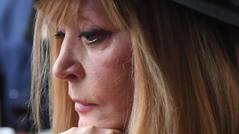 Алла Пугачева әлеужелідегі жазбасын іші тар адамдарға арнады