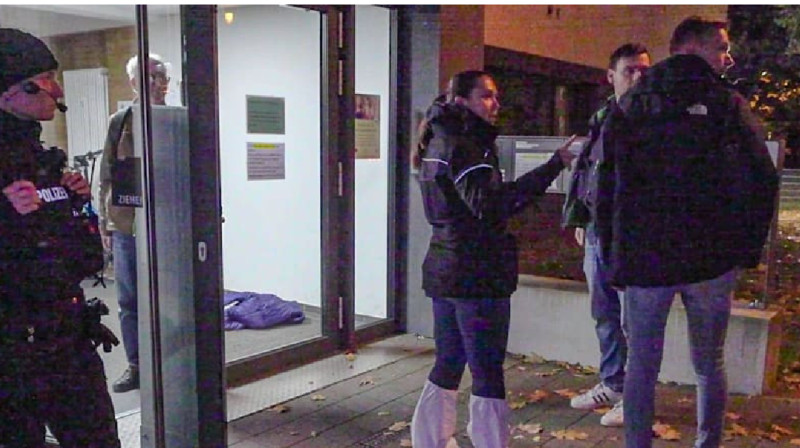 Ата-аналар жиналысына келген әке қарулы қылмыскерді ұстап алды