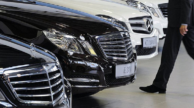 Ресейге Ferrari, Lamborghini және басқа да жүздеген сәнді көліктер әкелінген