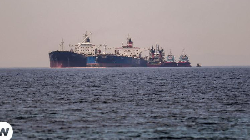 АҚШ Ресейден мұнай тасымалдағаны үшін танкерлерге қарсы санкция салды