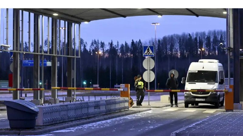 Финляндия Ресеймен шекараға әскерін жіберді