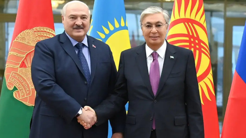 Қазақстан Президенті Минскідегі Тәуелсіздік сарайына барды