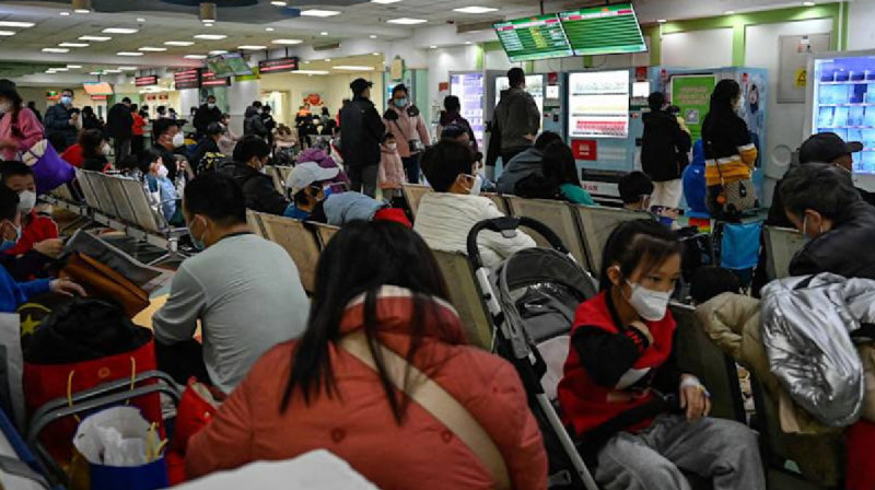 Қытайда аурухана науқастарға лық толы — белгісіз ауру