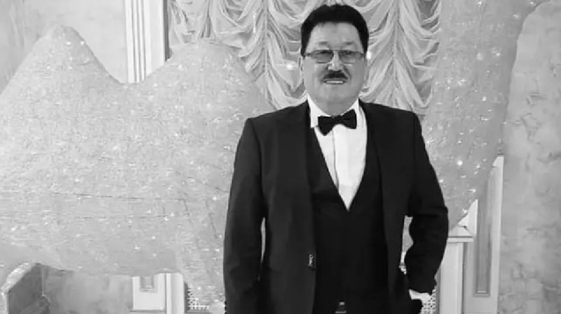 «Дос-Мұқасан» әншісі Ақжол Мейірбеков өмірден озды