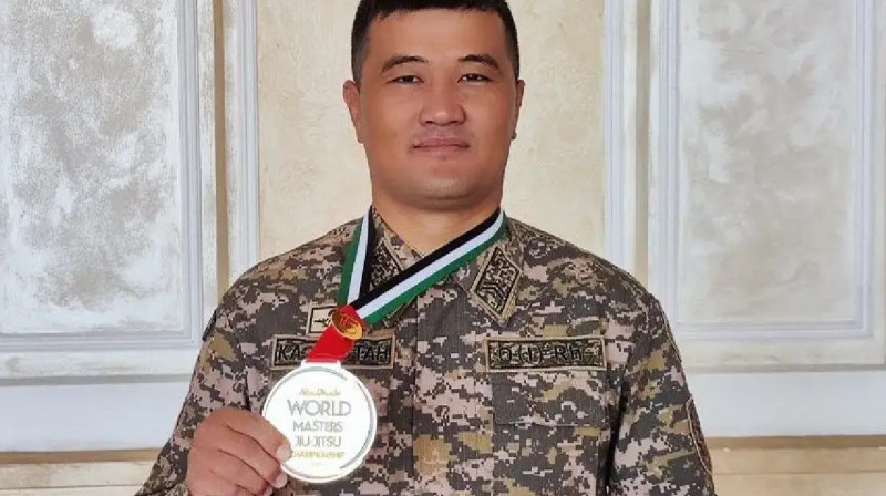 Қазақстандық сарбаз джиу-джитсудан әлем чемпионы атанды
