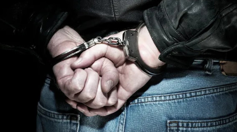 Махинация: Қырғызстанда лауазымды тұлғалар ұсталды