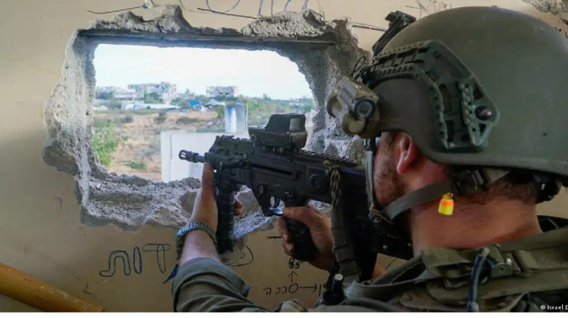 Израиль бүкіл Газа секторына әскери операцияларын кеңейтеді