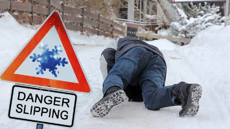 Көктайғақтан аяқ-қолы сынғандар ауруханада жатыр