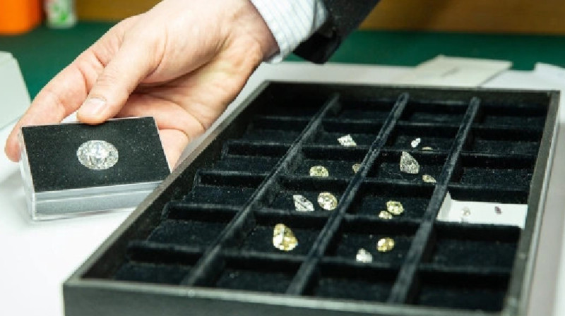 1 қаңтардан бастап Ресейден алмаз импортына G7  тыйым салады