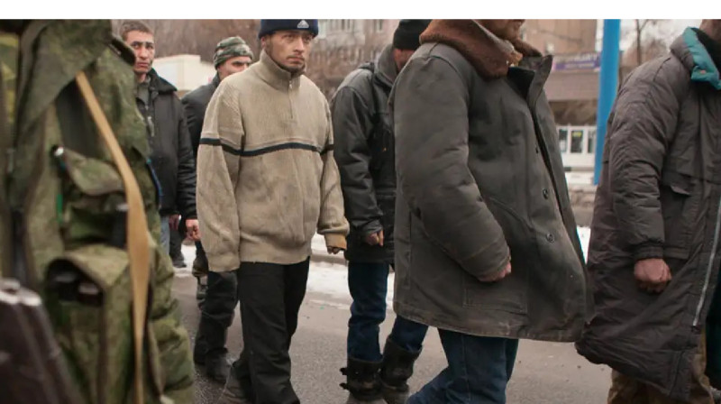 Омбудсмен: Ресейде 28 мың украиналық бейбіт тұрғын тұтқында