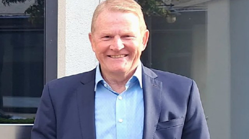 Бес жыл бойы түк істемеген шенеунік 350 мың еуро алған