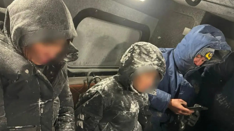 Ақмола облысында боранда адасып қалған жүкті әйел мен баласы құтқарылды