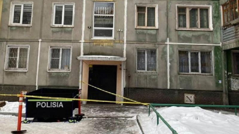 Өскемен қаласында тұрғын үйдің жанында ер адамды атып кетті