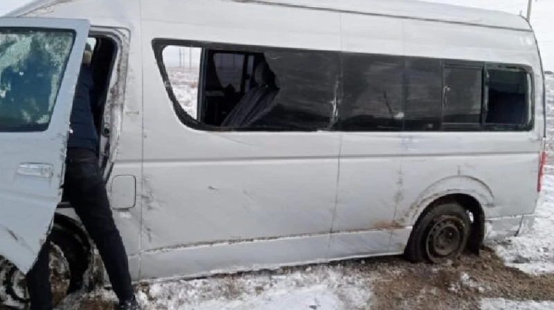 Журналистер мінген көлік жол апатына ұшырады