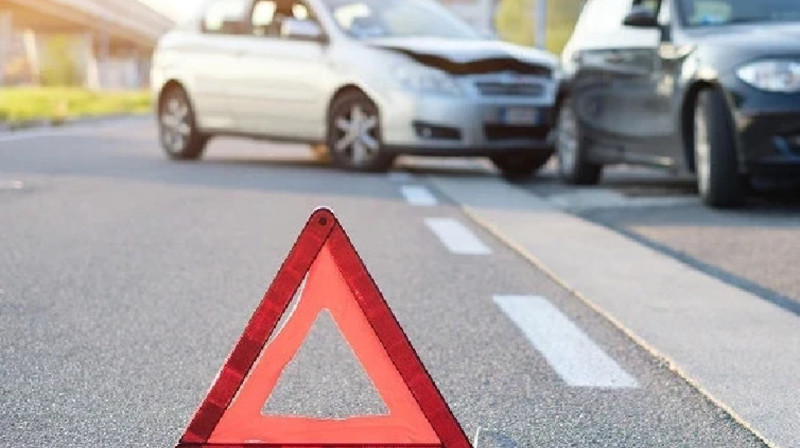 Көлік жүргізушілері жол апаты кезінде не істеу керек?