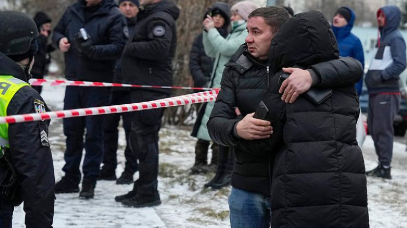 Украинада зымыран шабуылынан бес адам қаза тауып, 50-ден астам адам жараланды