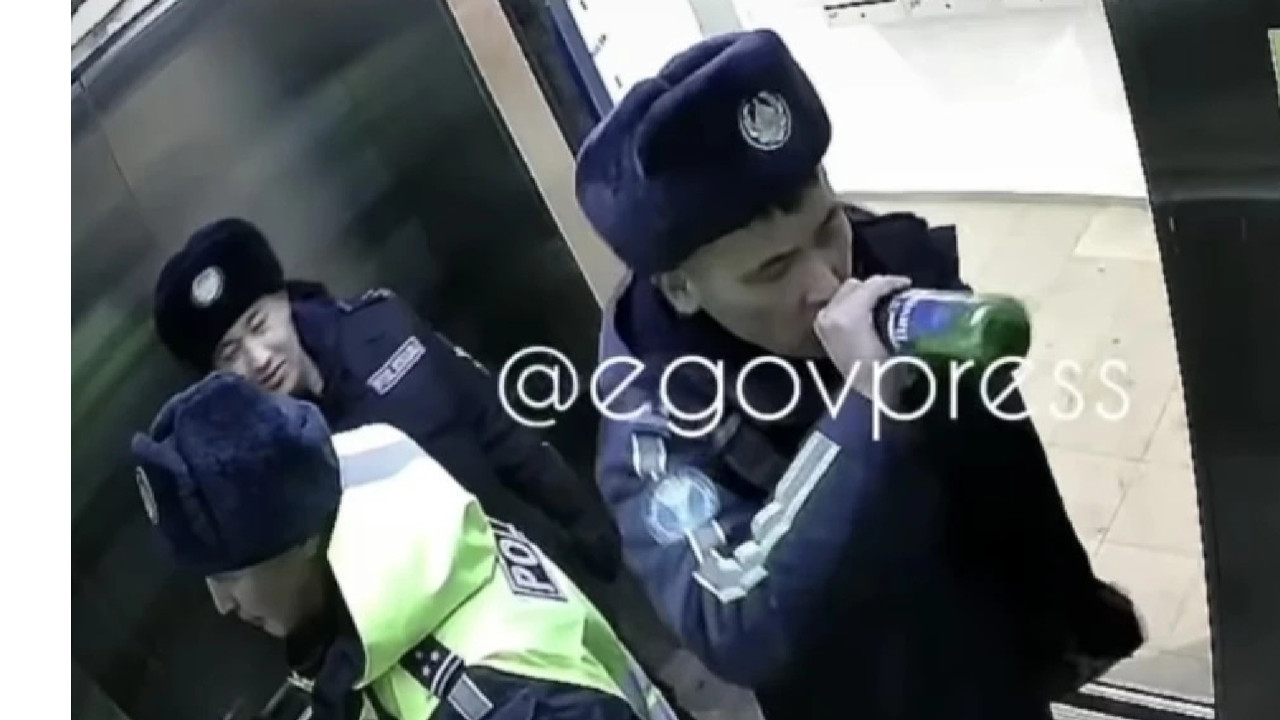 жалаңаш милфтердің фотосуреттері