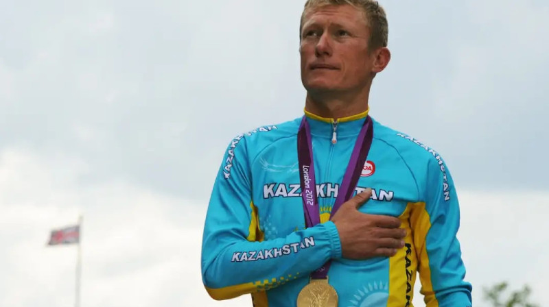 Александр Винокуров Қазақстанның еңбек сіңірген жаттықтырушысы атанды