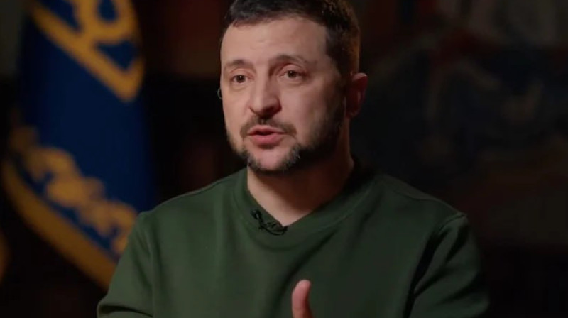 Зеленский: Украина армиясында 880 мың адам қызмет етеді