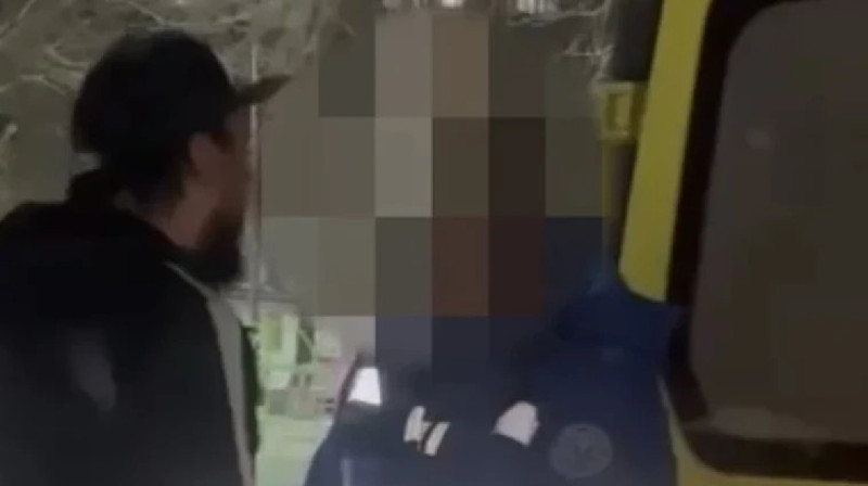 Жедел жәрдем жүргізушісін соққыға жыққан ер адамға іздеу жарияланды