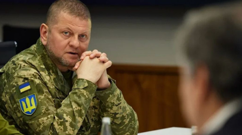 Валерий Залужныйдың кеңсесінен тыңдауыш құрылғысы табылды